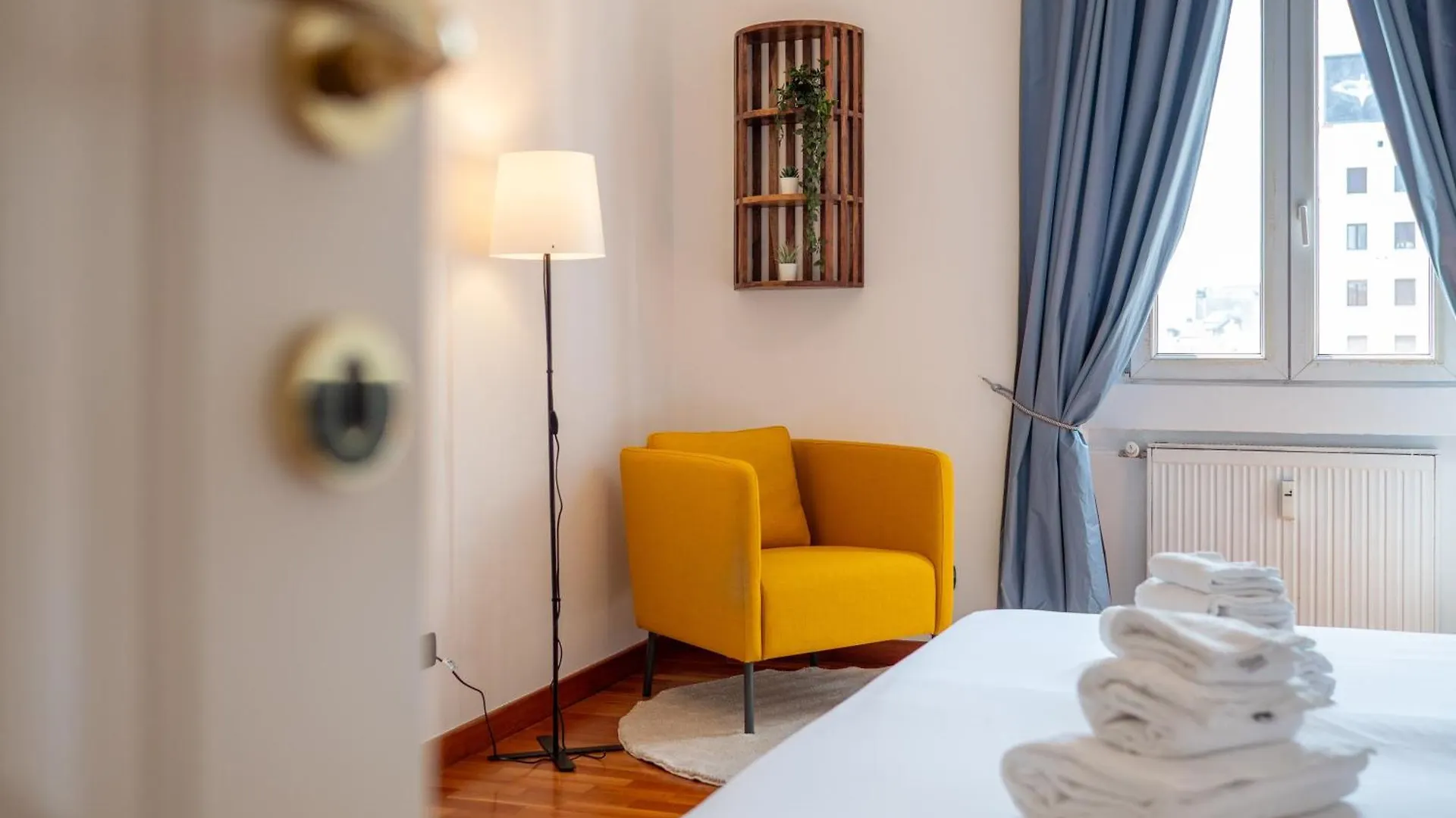 Keys Of Italy - Xxv Aprile 9 Dazzling 2 Room Apt Milán Apartmán